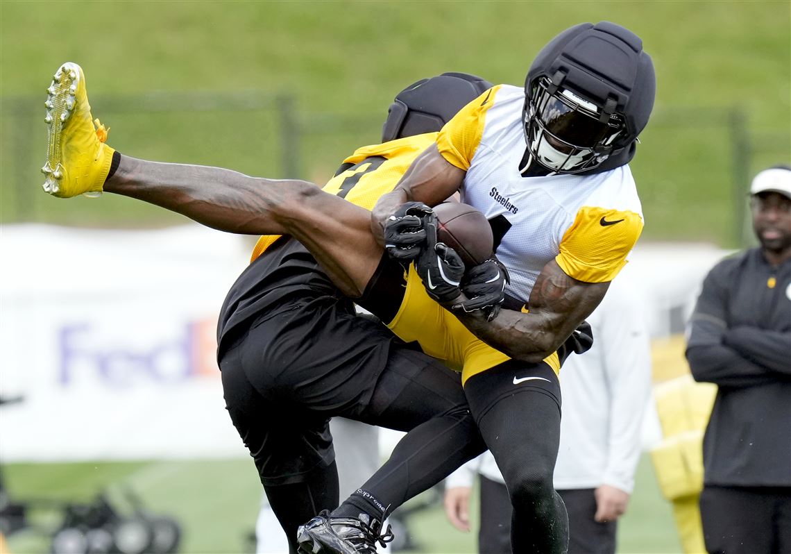 Steelers camp observations: Aaron Rodgers and DK Metcalf light up practice on Day 2