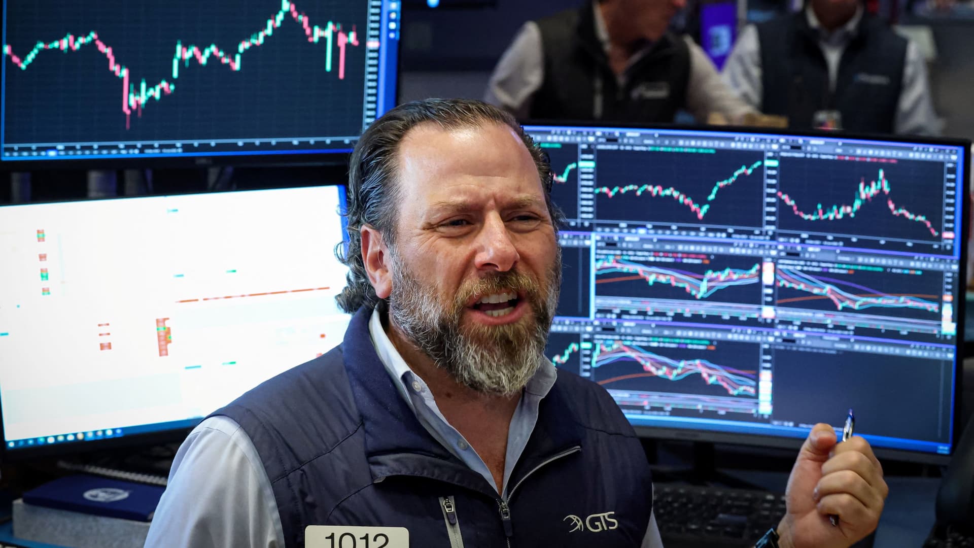 Stock market today: Live updates
