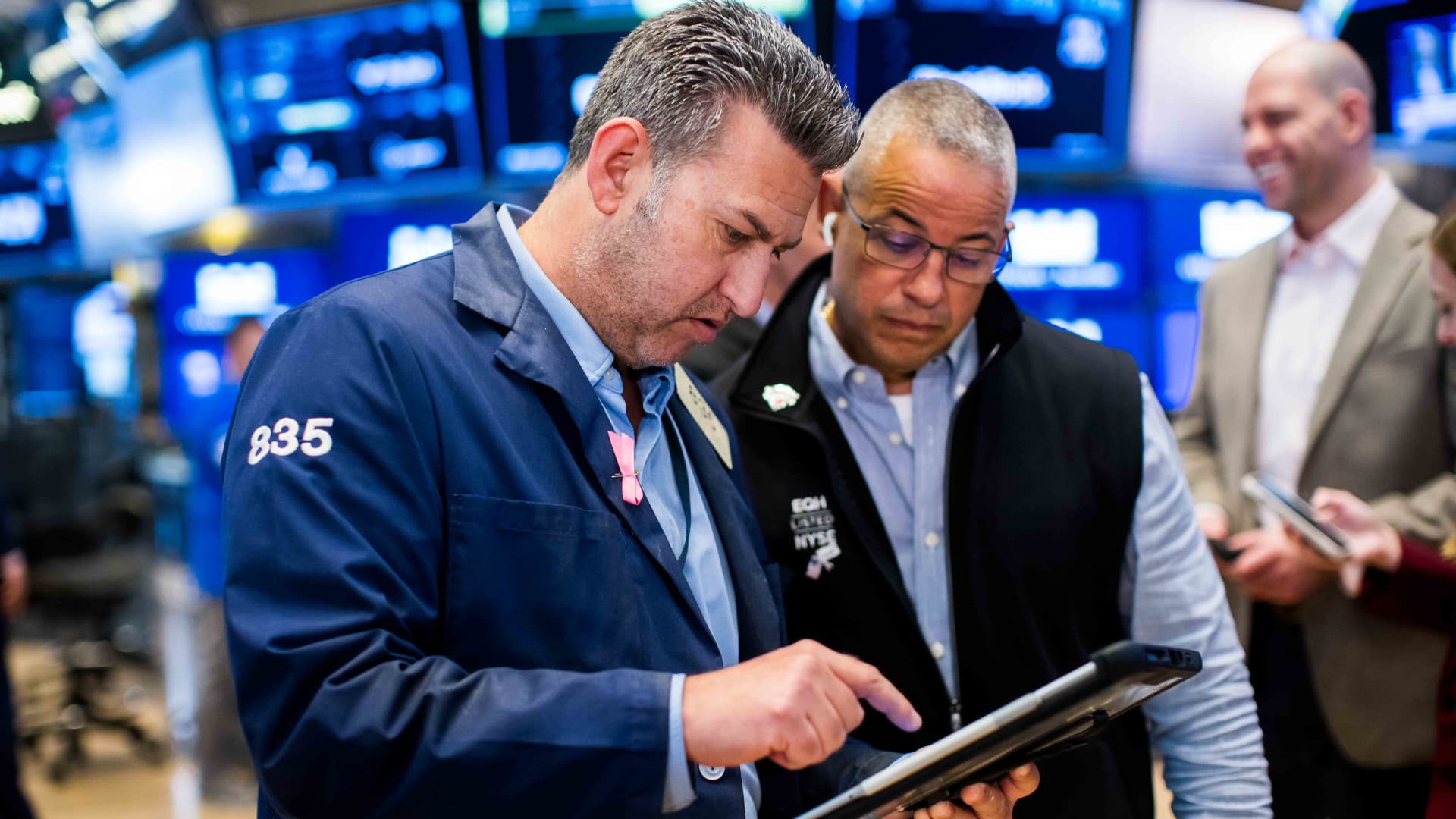 Stock market today: Live updates