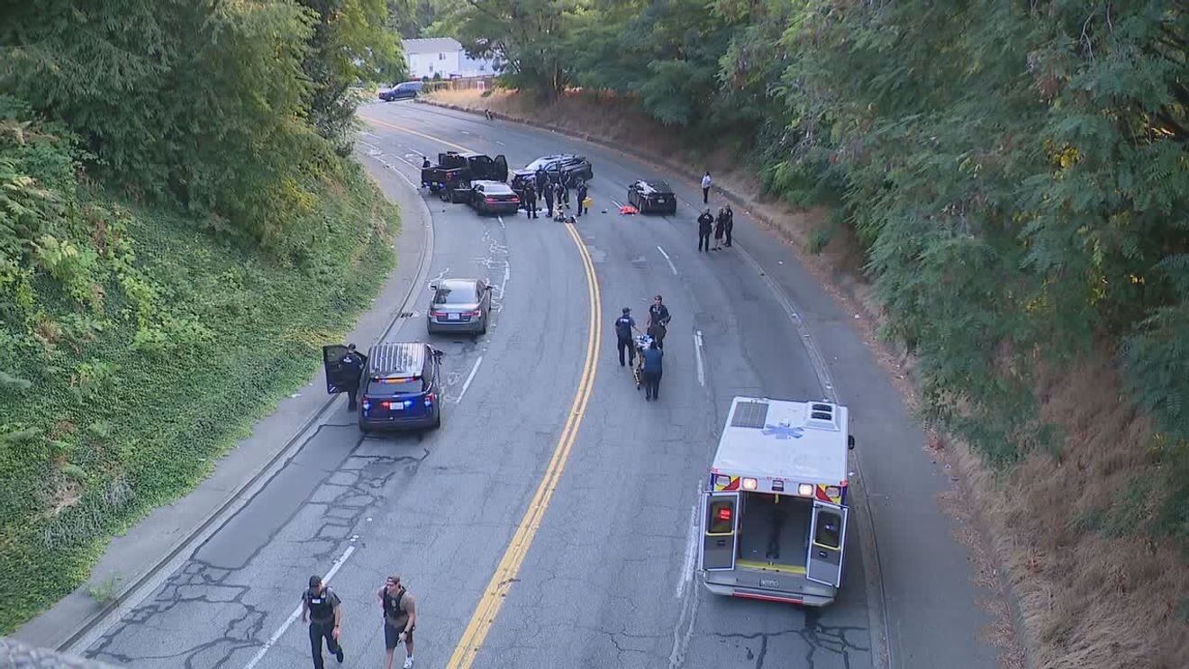 3 in custody after shots fired at Seattle police during undercover investigation