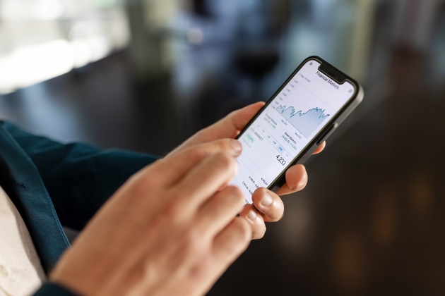 4 stocks to watch on Friday: JBLU, MDB, SKHY, and AVGO (SP500:) - Seeking Alpha