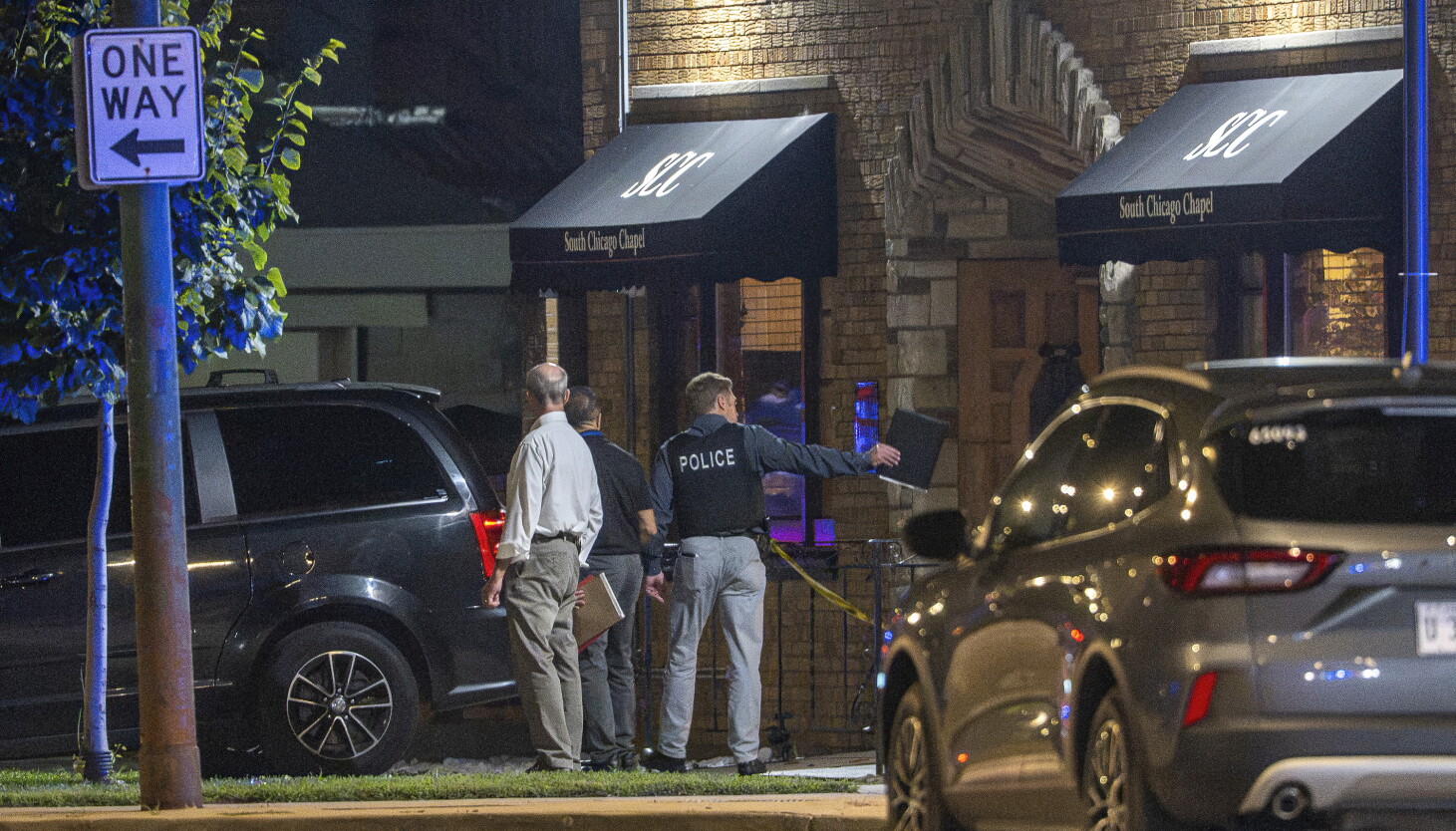 57 decomposing bodies discovered at Far South Side funeral home