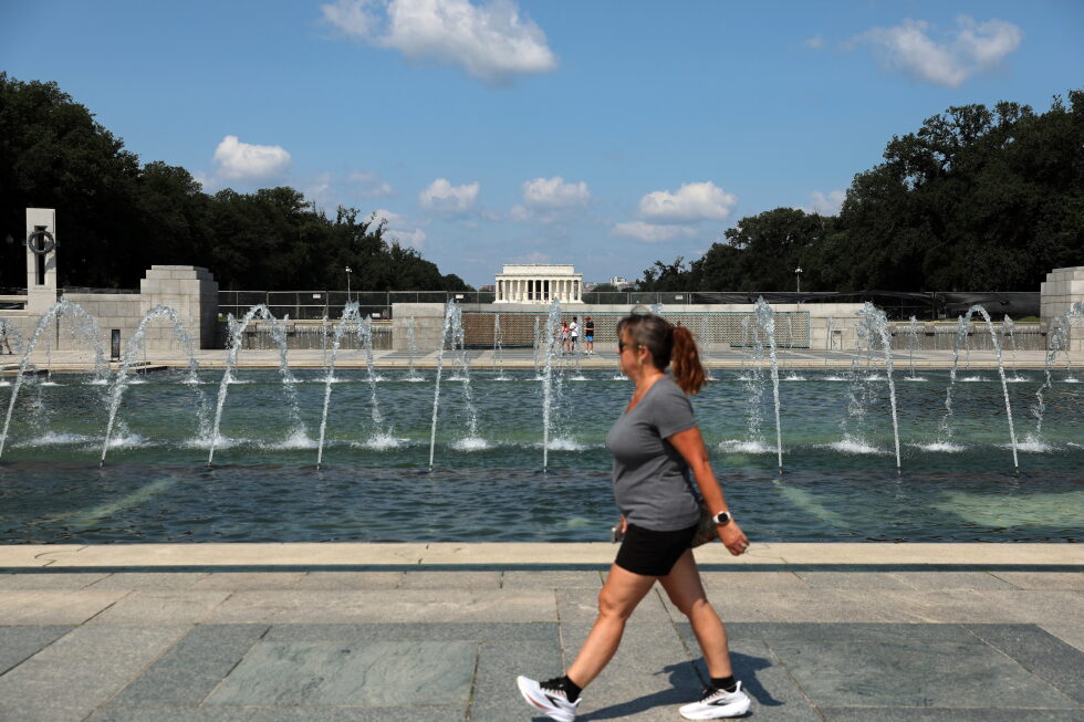 Arrest announced in vandalism of World War II Memorial