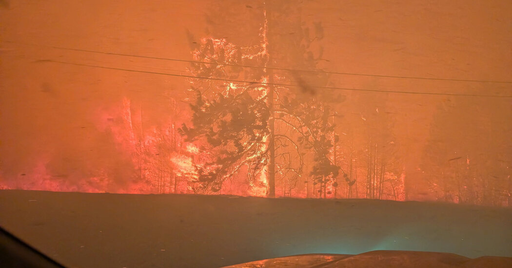 Bald Range Wildfire Forces Evacuation of 18,000 in British Columbia