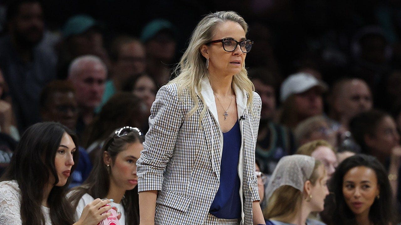 Becky Hammon defends Aces stars sitting out during back-to-back game