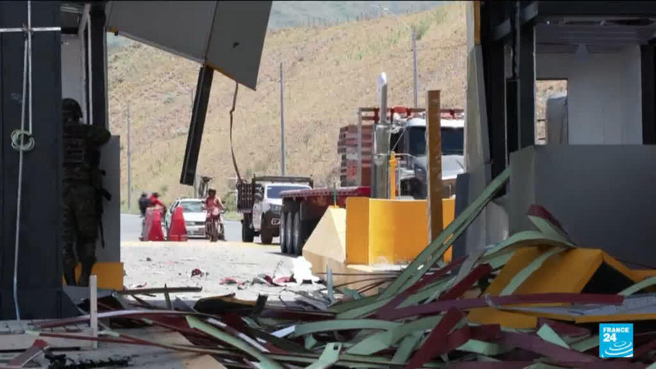 Blast wounds two as de la Espriella cracks down on prisons
