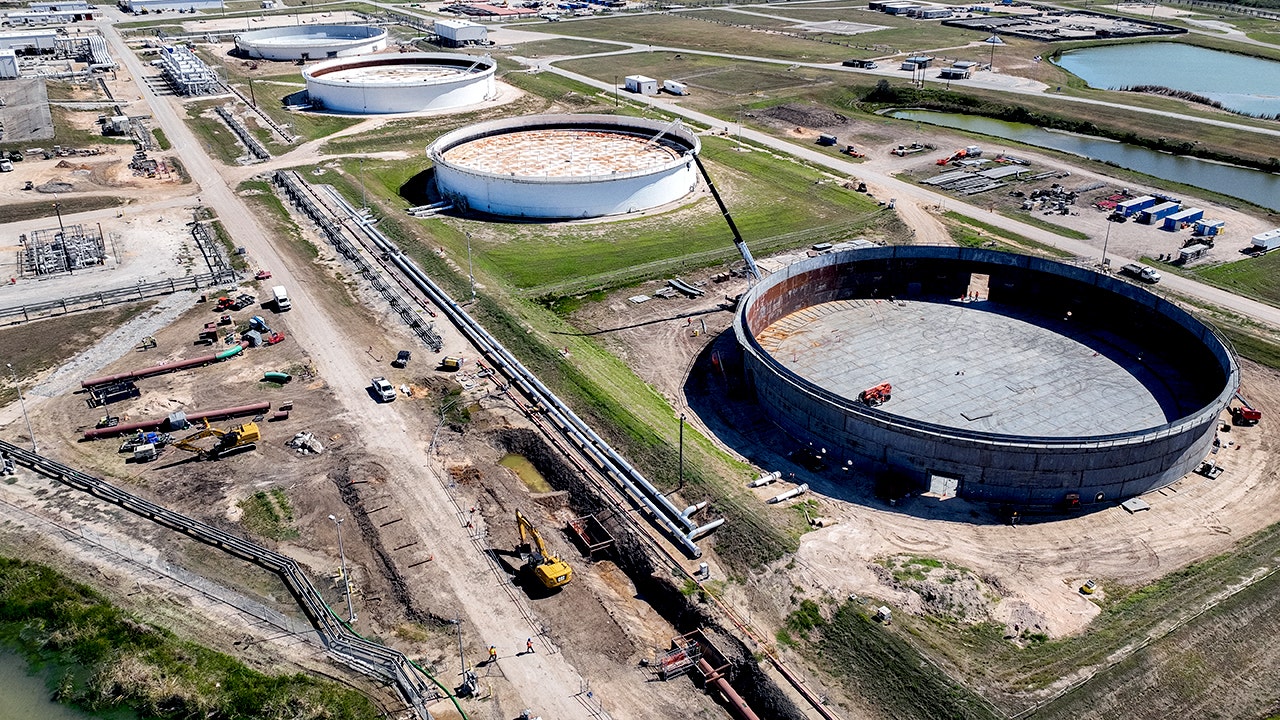 Crude oil stocks in US SPR fall to over four-decade low