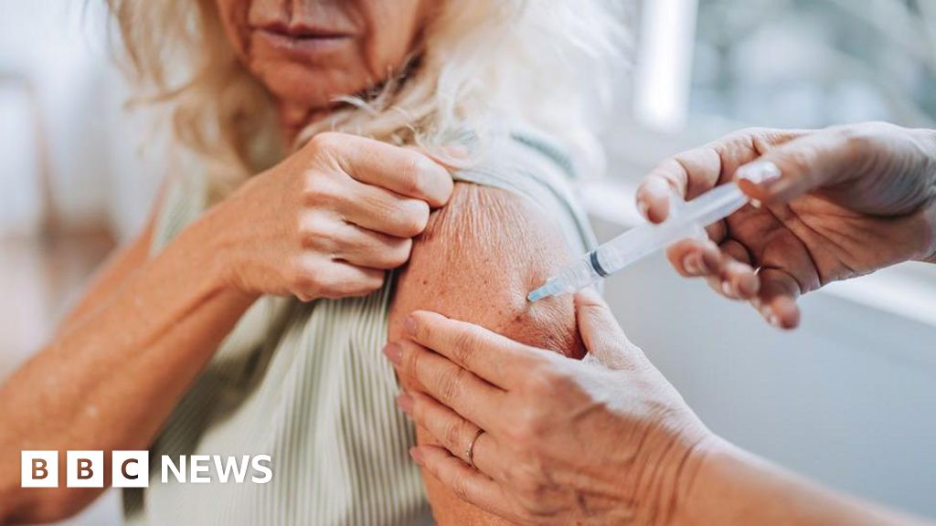 Deaf patient given wrong jab due to sign language error, report says - BBC