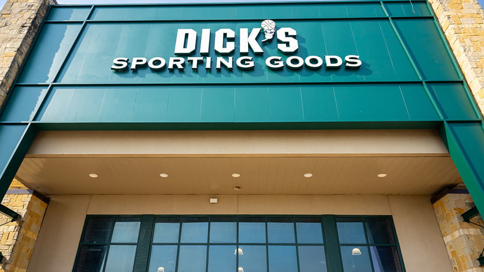 Dick's Sporting Goods (DKS) earnings Q2 2026
