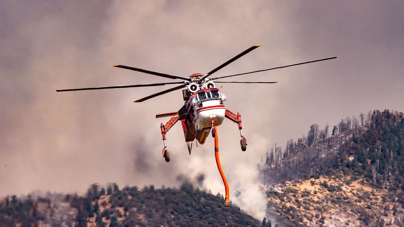 Firefighting helicopter crashes near Widemouth 2 Fire in Utah