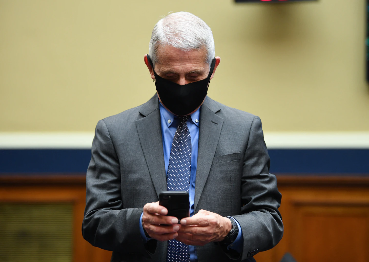 GOP lawmakers release Fauci texts discussing covid vaccine and pregnancy - The Washington Post