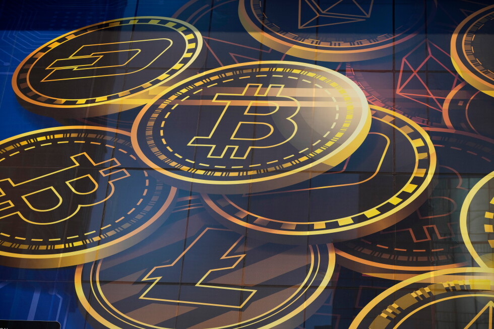 Gold and bitcoin went from chumps to champs very quickly this week