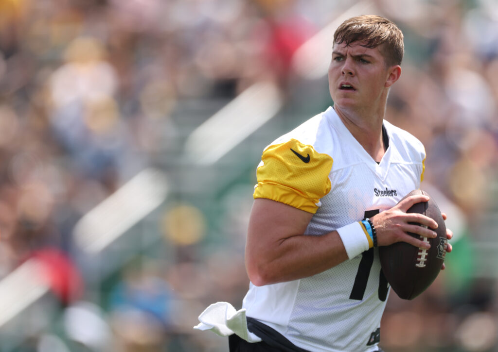 'Growing Possibility' Steelers Carry Four QBs In 2026