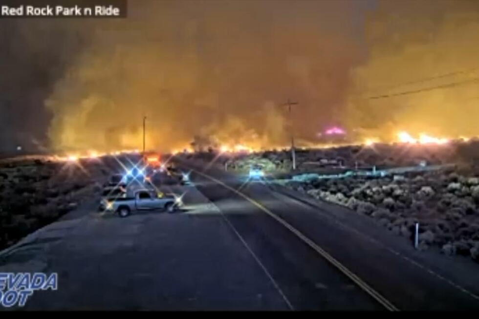 Hawk Fire nears Reno, Nevada, with thousands ordered to evacuate