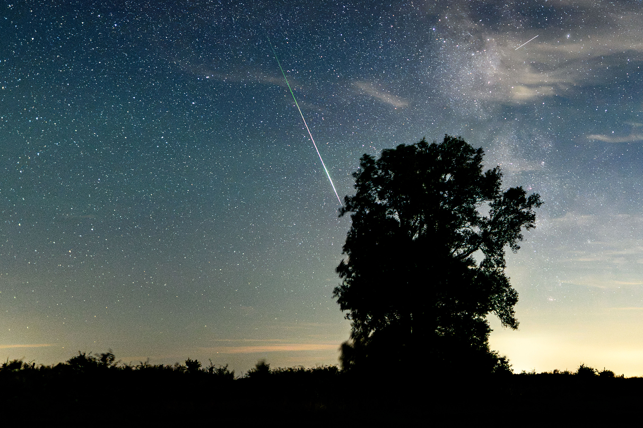 How to watch glowing fireballs in Bay Area skies this week