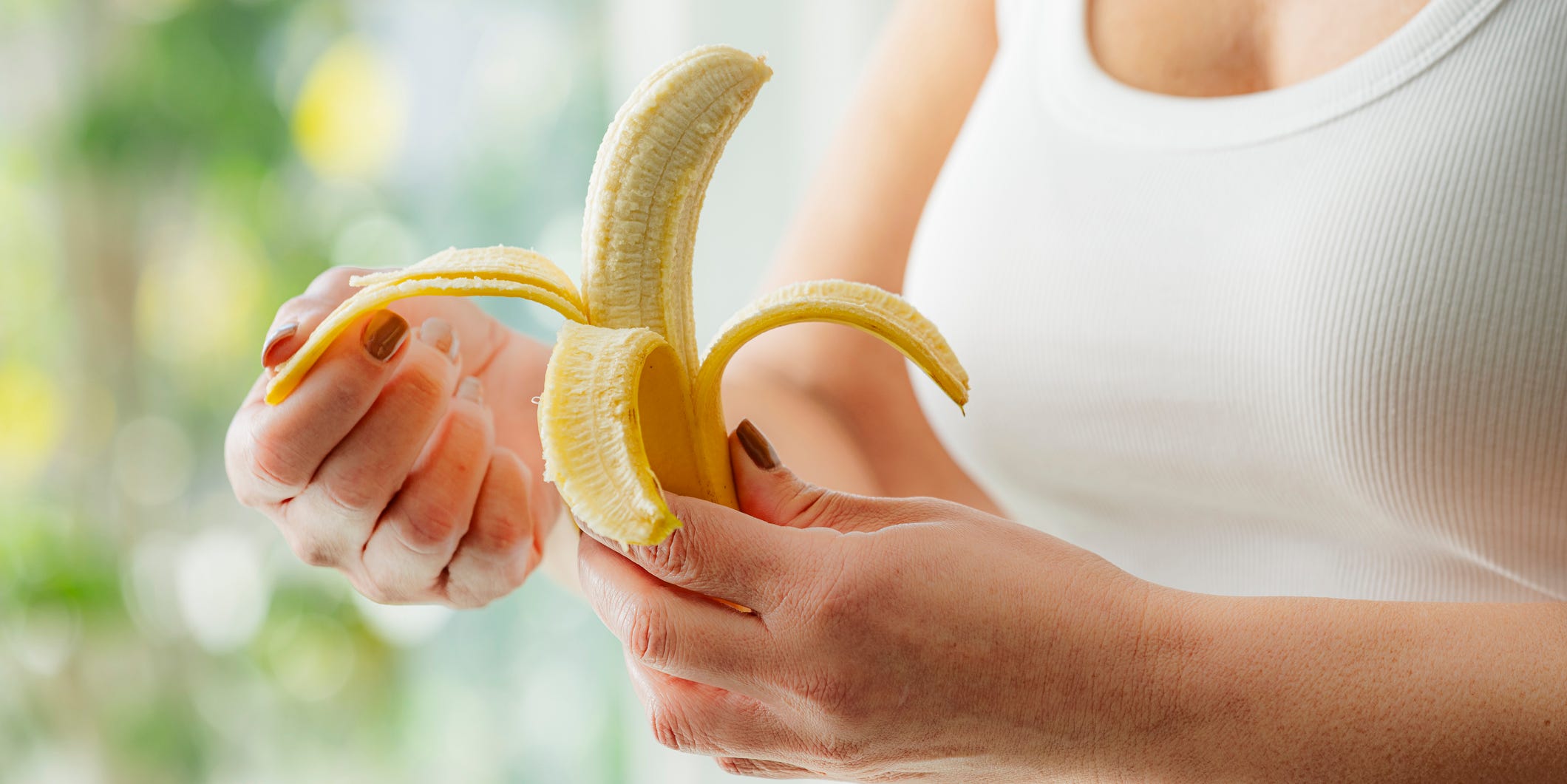 Is It Healthy to Eat a Banana Every Day? Here's What Dietitians Think