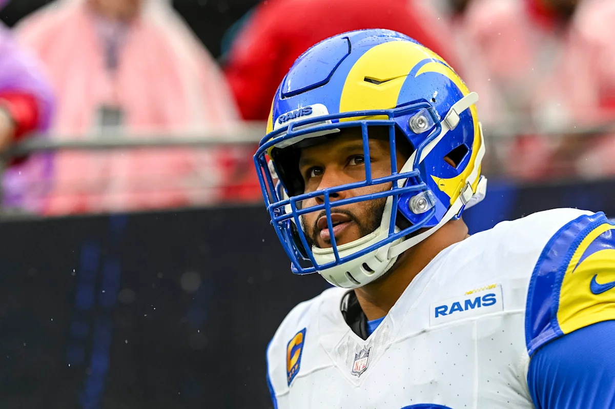 NFL news, live updates: Aaron Donald un-retires and joins Rams, Packers' Josh Jacobs placed on commissioners' exempt list