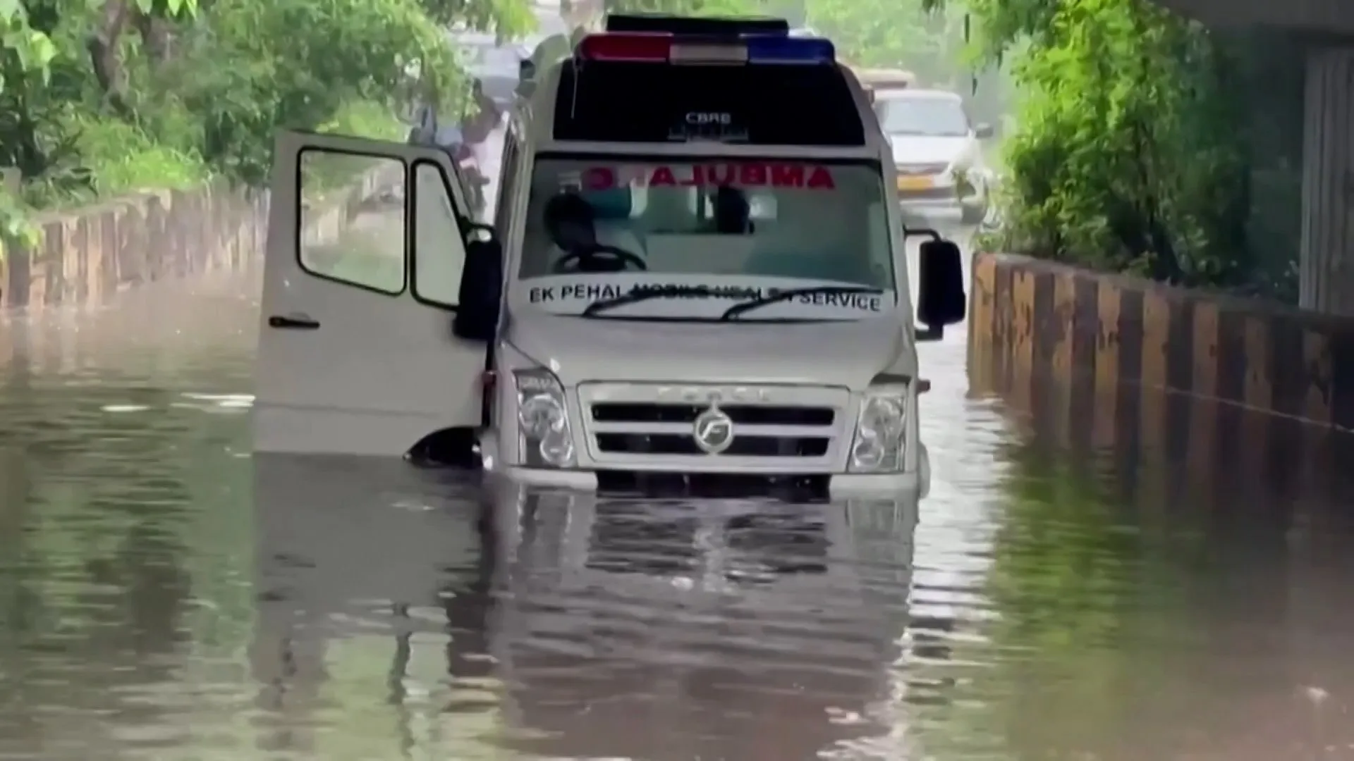 New Delhi on red alert as heavy rains pound the city | Floods