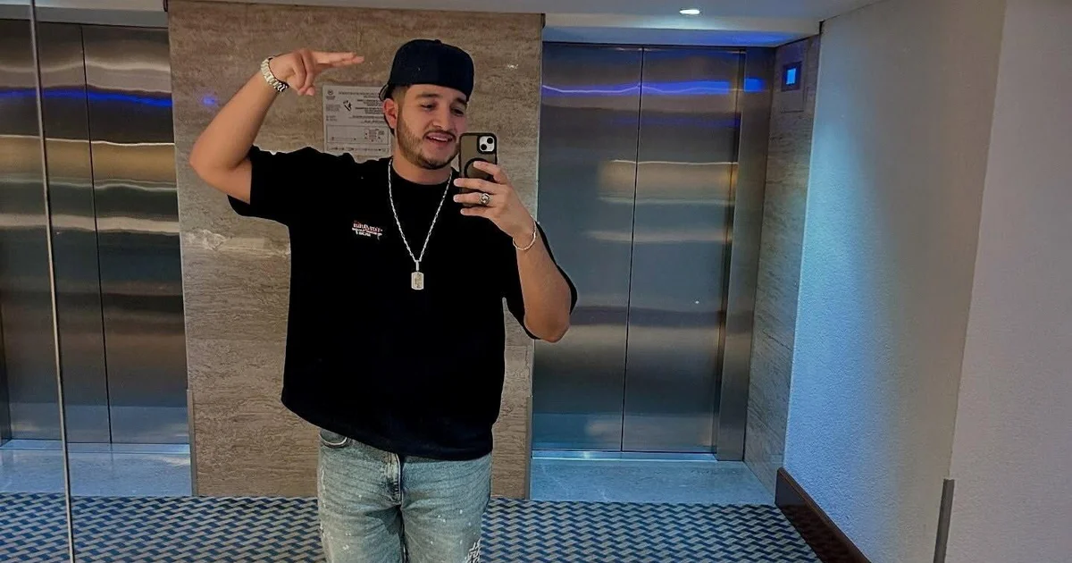 Popular social media influencer shot dead during livestream outside restaurant in Mexico