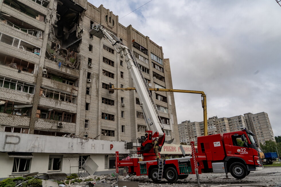 Russia, Ukraine report 7 dead, dozens injured in overnight strikes