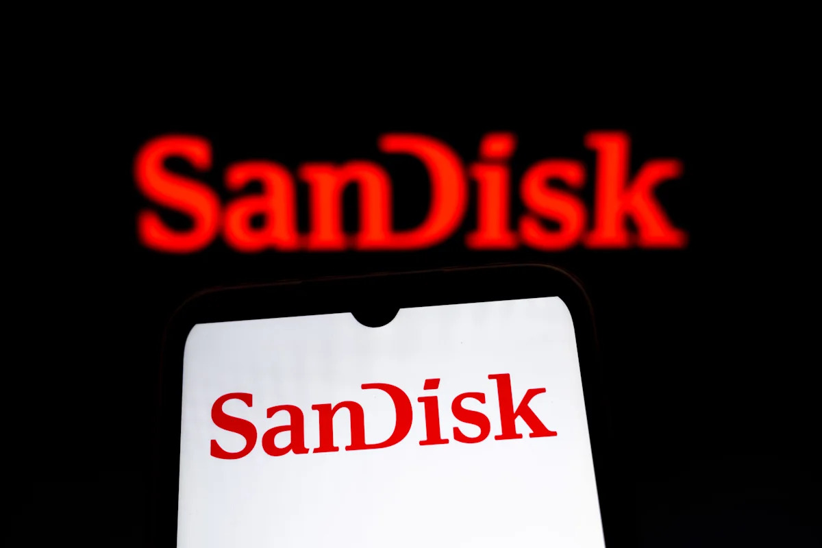 Sandisk stock sinks as revenue forecast falls short of expectations