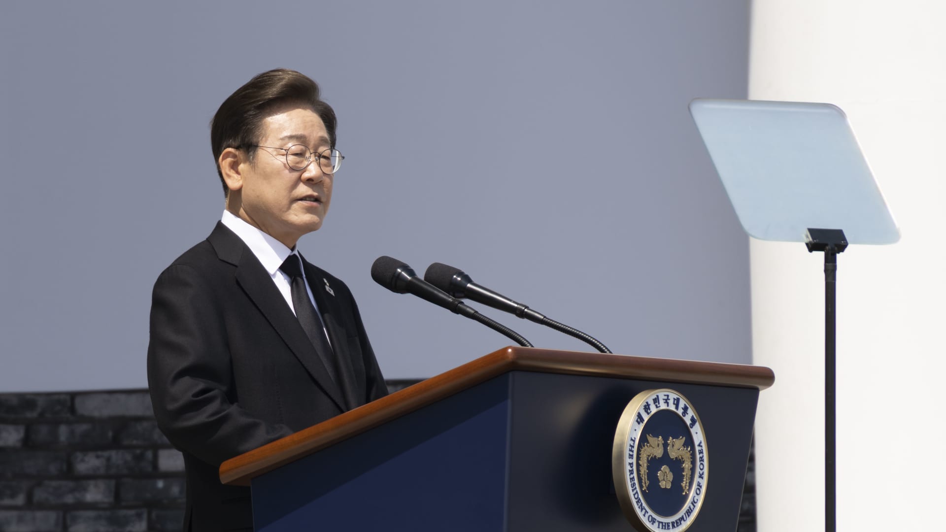 South Korea must brace for ‘worst-case scenario,’ President Lee says
