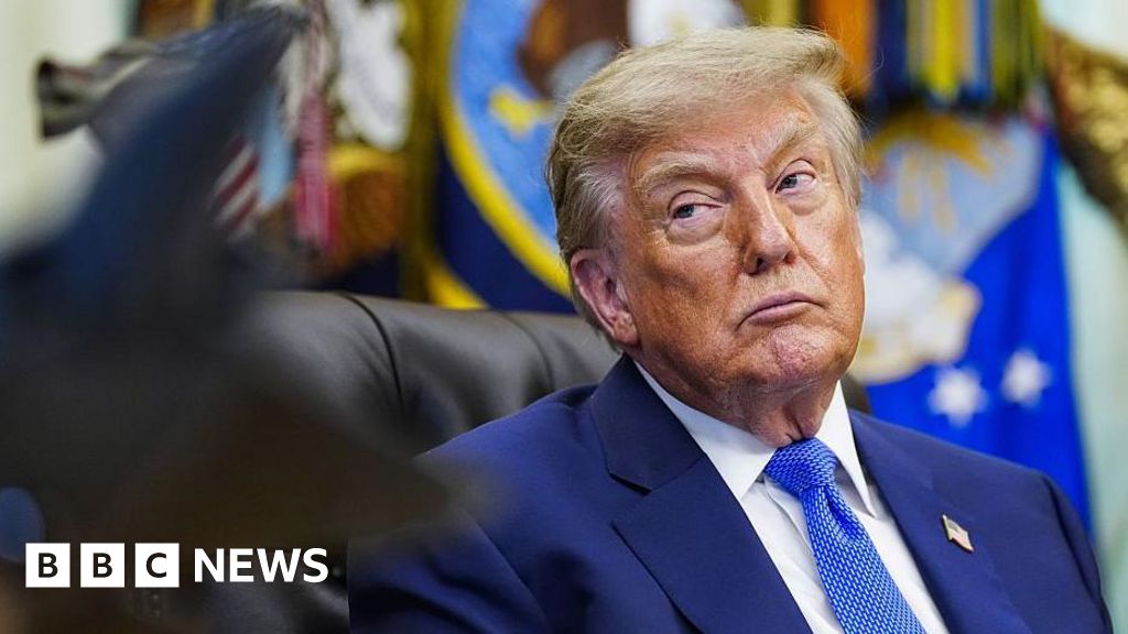 Trump Media reports $238m loss as crypto falls - BBC