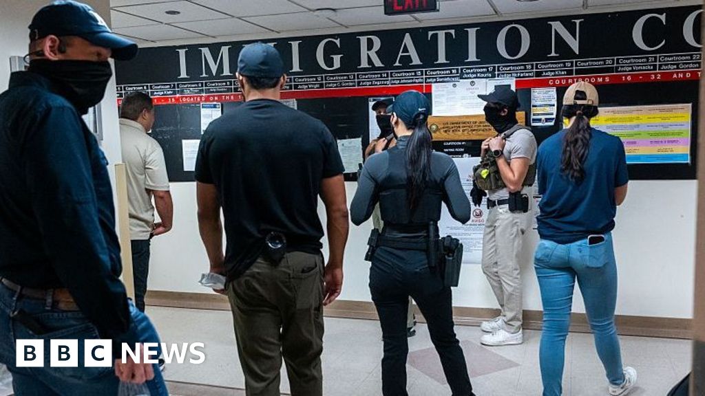 Trump administration to revoke visas of short-term visitors seeking asylum