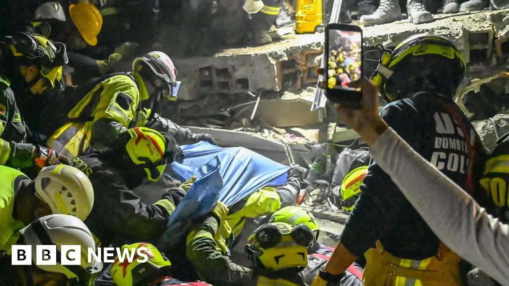 Woman pulled alive from rubble 36 hours after Colombia quake - BBC