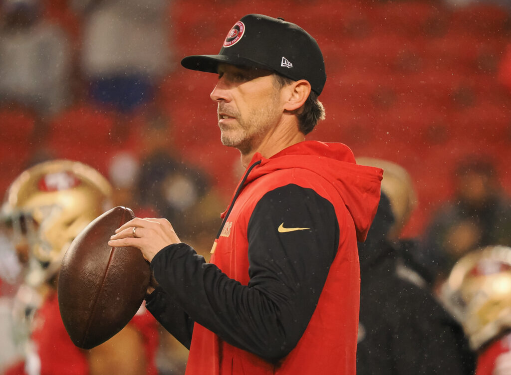 49ers Extend HC Kyle Shanahan