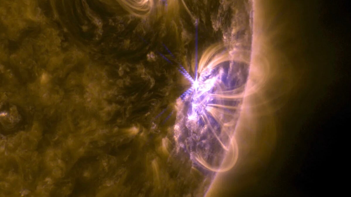 A Solar Superstorm Caused a GPS Glitch Bad Enough to Crash Self-Driving Cars