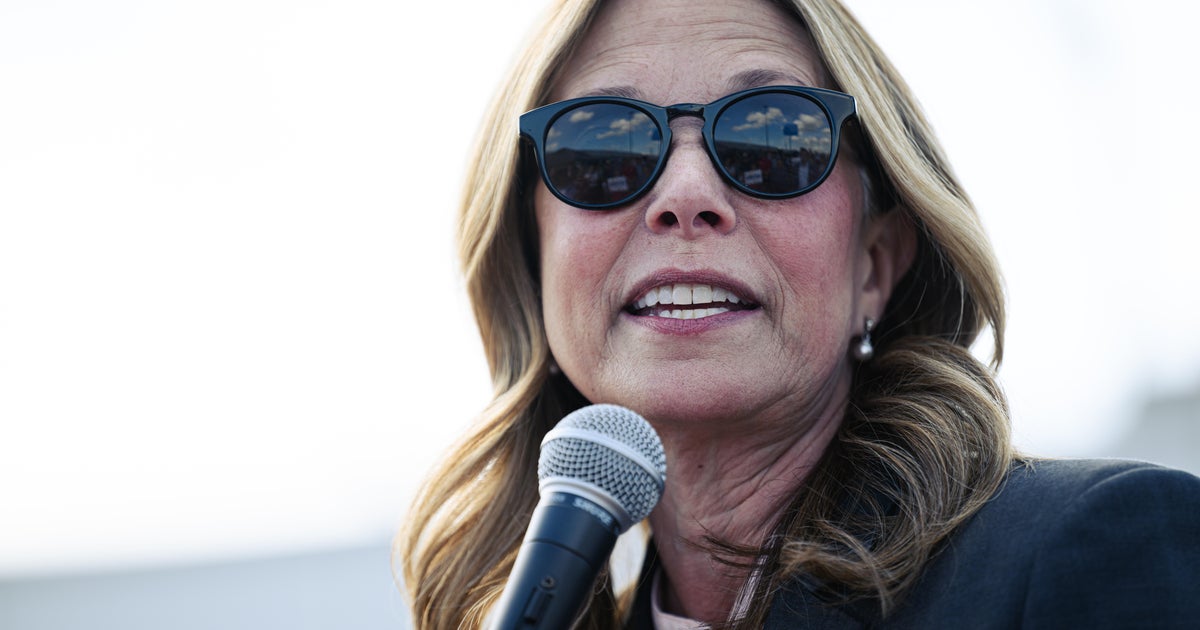 Armed man arrested after charging toward Democratic Ohio governor candidate Amy Acton at fair