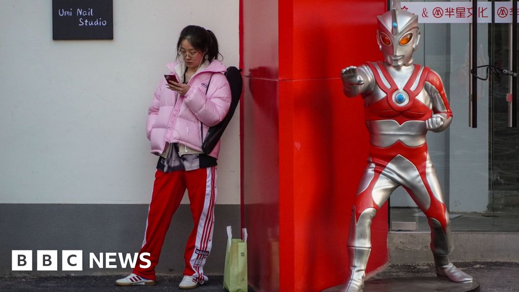 Biao Xiang: Young people in China are fangirling over a professor who gets their anxiety
