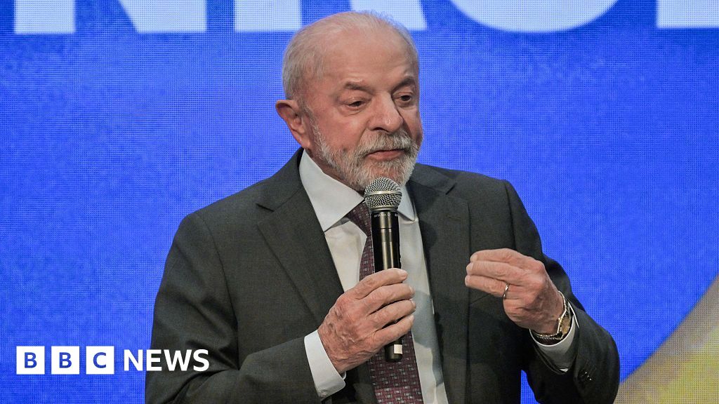 Brazil's Lula bans online gambling ahead of presidential election - BBC