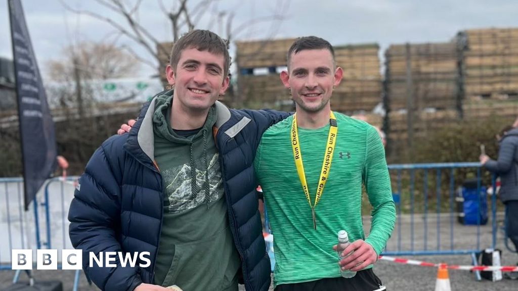 Brothers who both had meningitis B say they are lucky to be alive - BBC