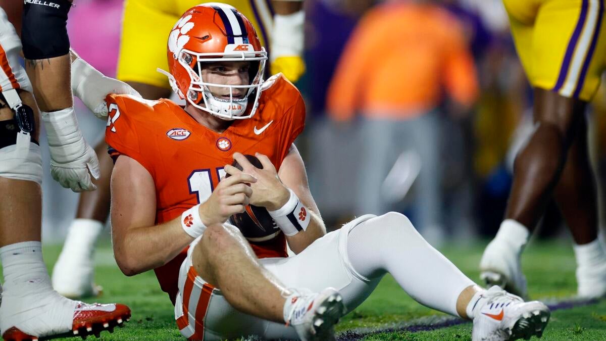 College football winners, losers in Week 1: Dabo, Clemson in big trouble