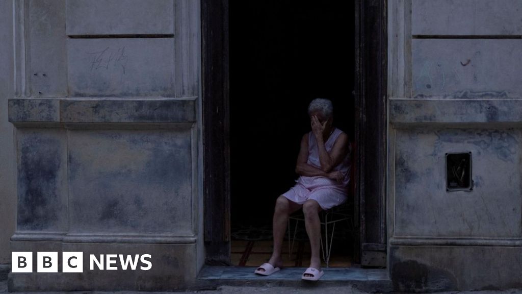 Cuba blackout leaves millions without power again - BBC