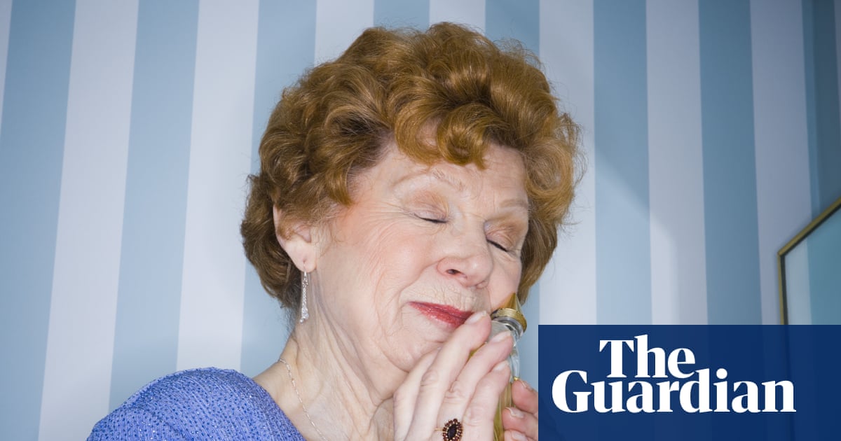 Do people really smell different as they get older? The truth behind ‘old person smell’ | Well actually
