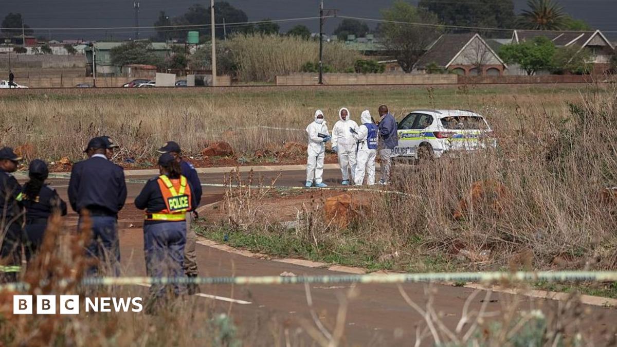 Ekurhuleni killings: South Africa police arrest three over woman's body in Dawn Park