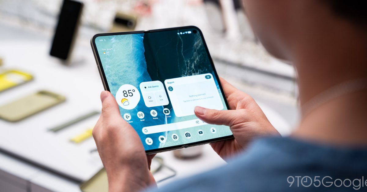 Google's next Pixel Fold reportedly gets Apple's crease-less display