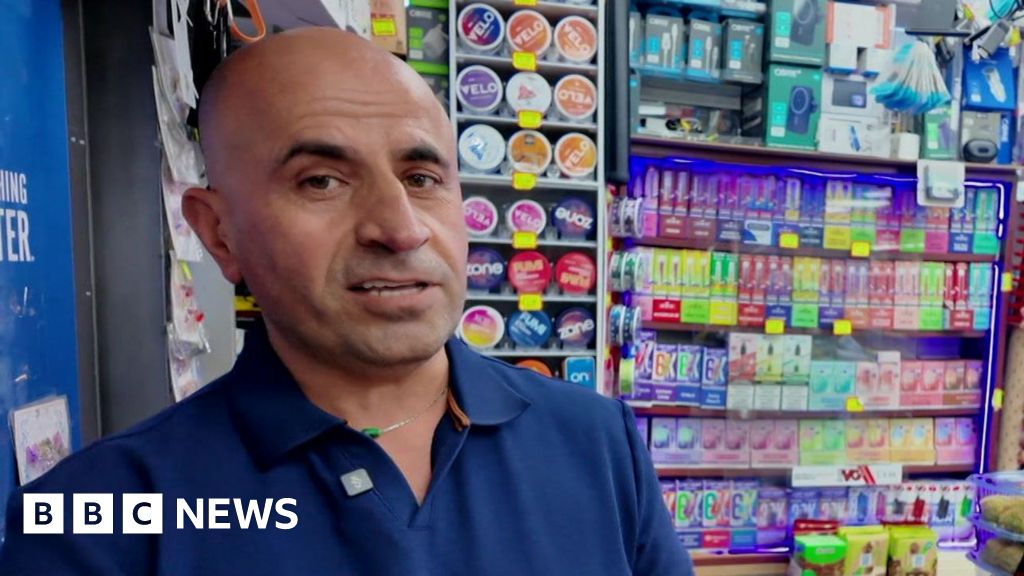How retailers in the south of England are fighting back against shoplifting - BBC