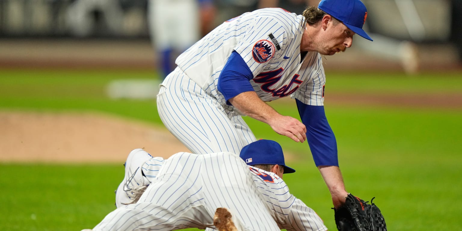 Jared Young injured in collision with Nolan McLean