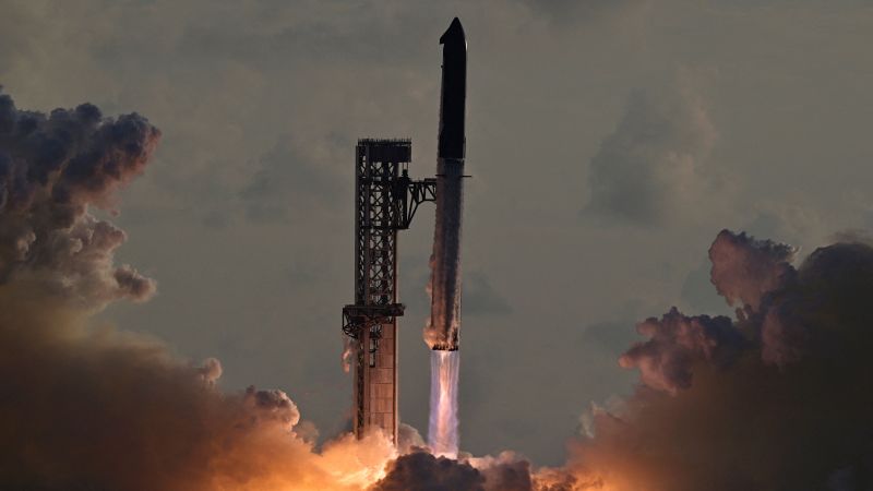 Live updates: SpaceX launches unprecedented test flight of massive Starship, aiming for orbit