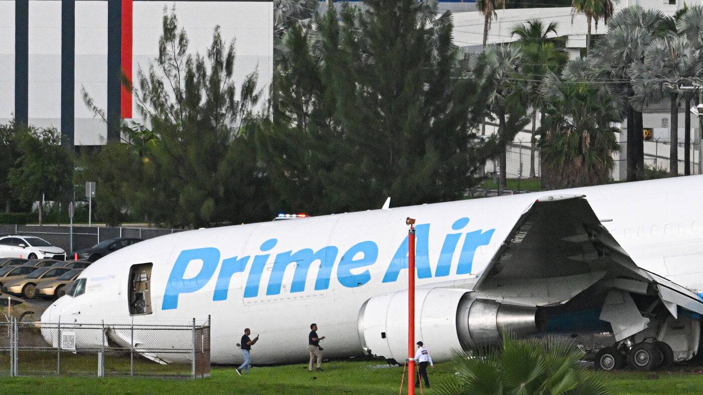 Miami crash raises concerns about Amazon's jet operator : NPR