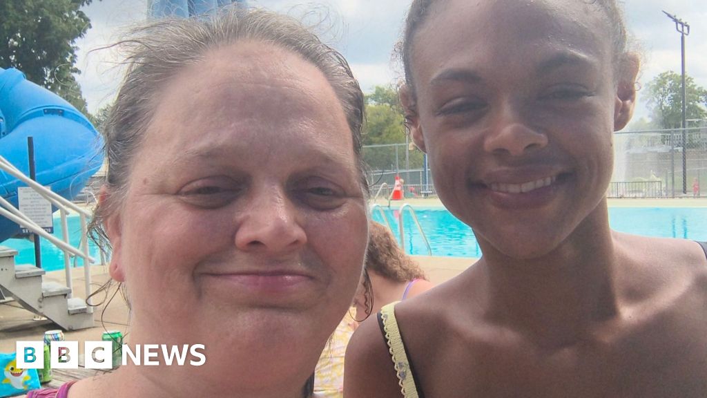 Mother demands answers, weeks after black woman found hanging from Mississippi tree - BBC