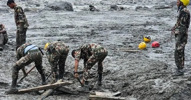 Nepal flood rescue recovery efforts keep hope alive for desperate families as 4,200 people remain missing