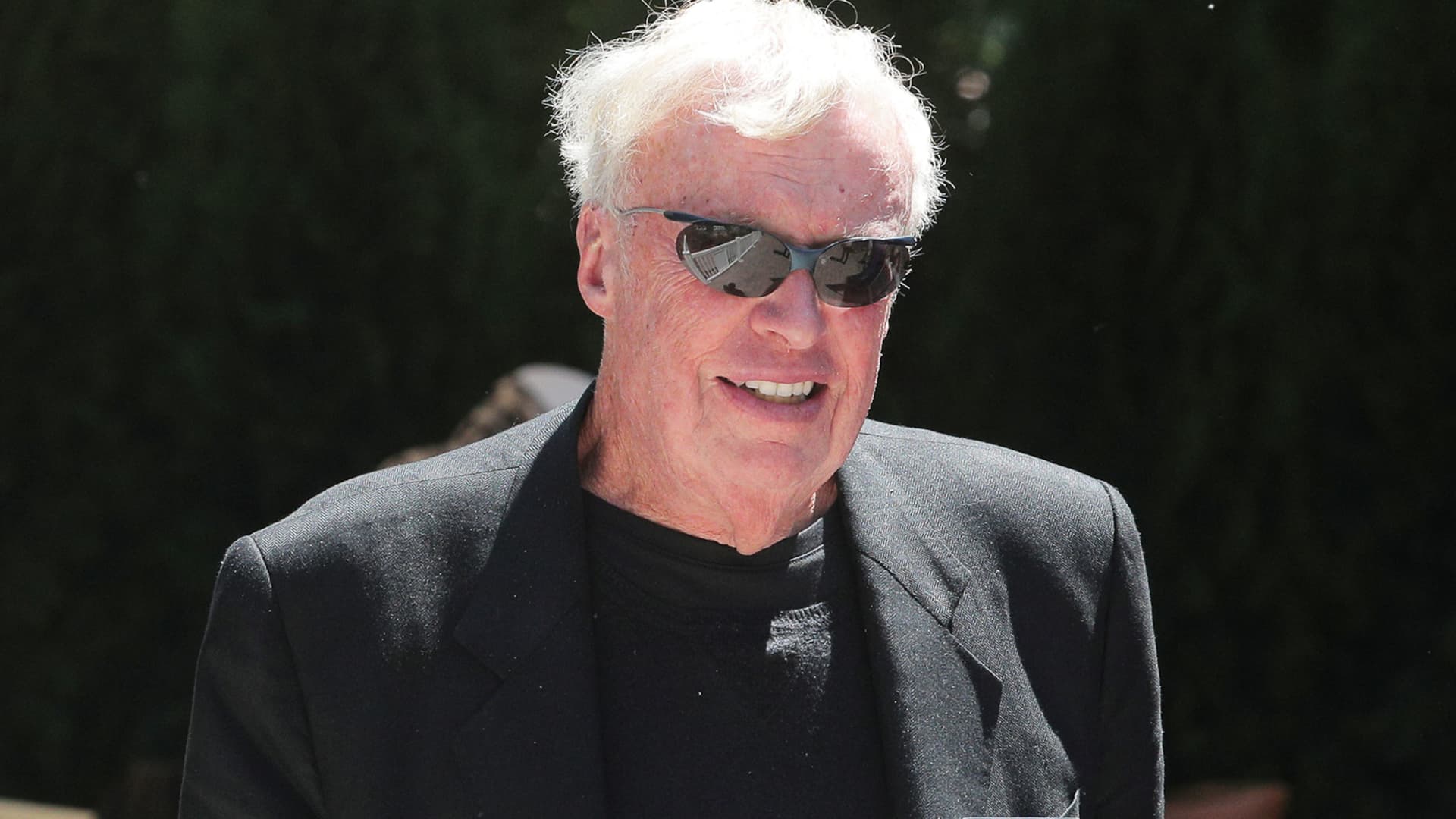 Nike co-founder Phil Knight donates $1.1B to Oregon medical center