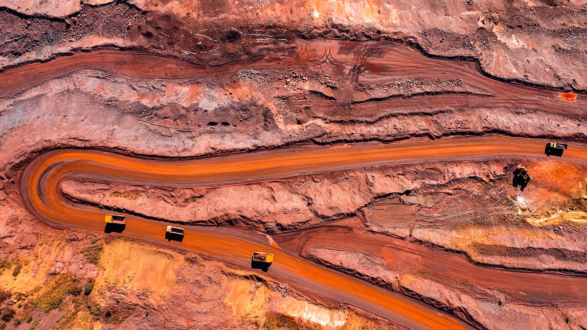 Researchers Discover a Green Hydrogen 'Goldmine' Beneath Australia's Red Dirt : ScienceAlert