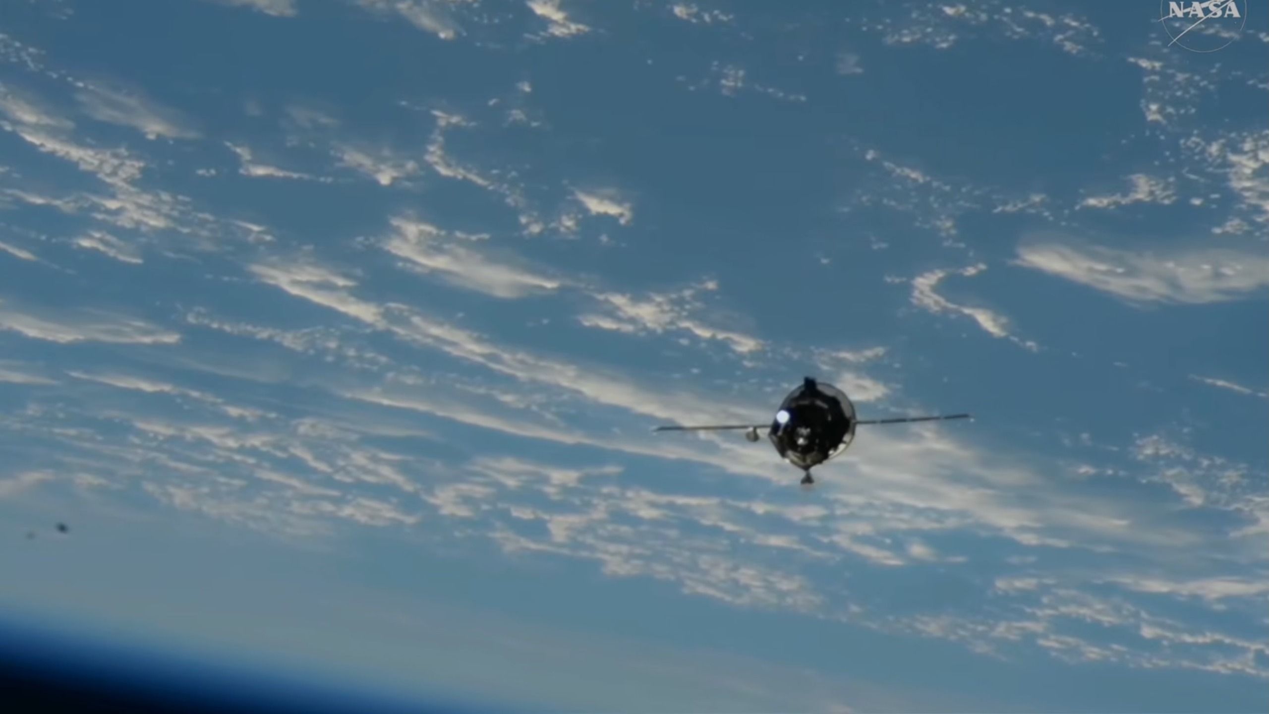 Russian Progress spacecraft delivers 3 tons of cargo to the ISS (video)
