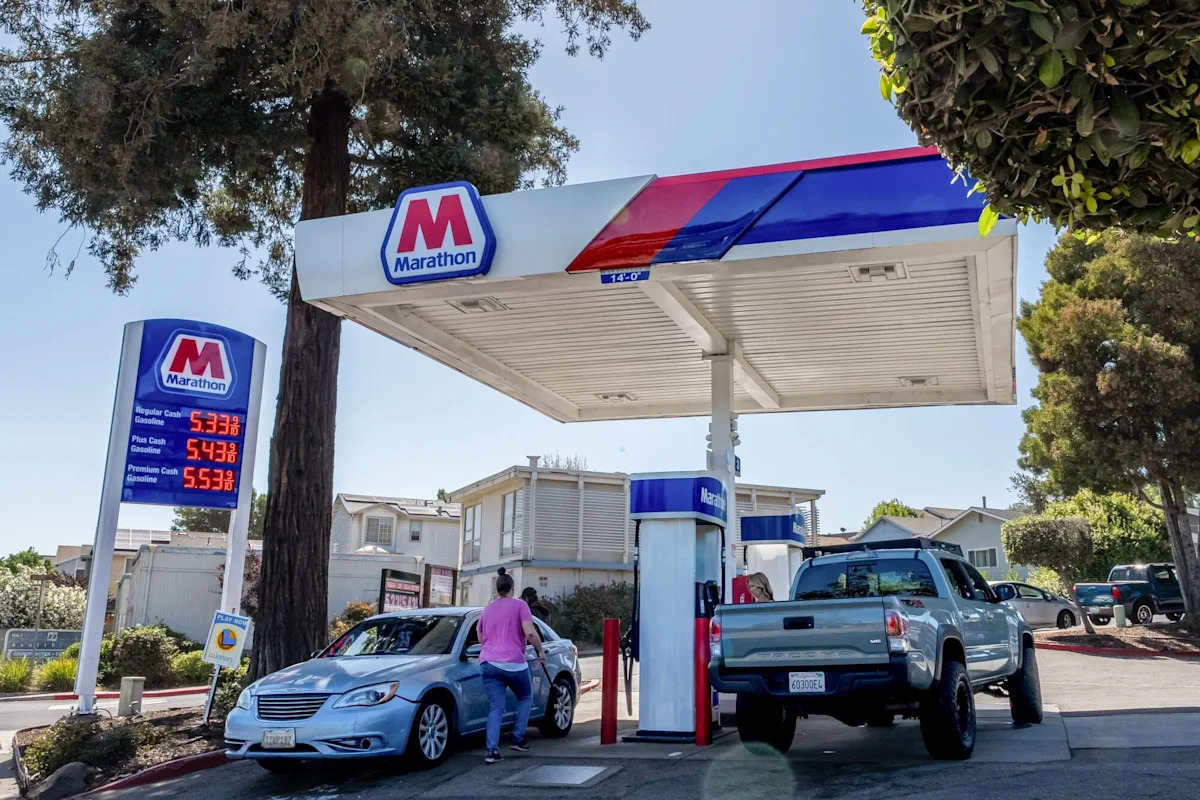 Trump Ramps Up Pressure on Squeezed Refiners to Ease Pump Prices